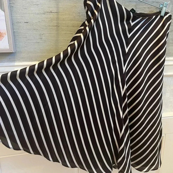 Ralph Lauren brown white chevron stripe skirt 6 smooth satin-like a-line - Picture 3 of 11